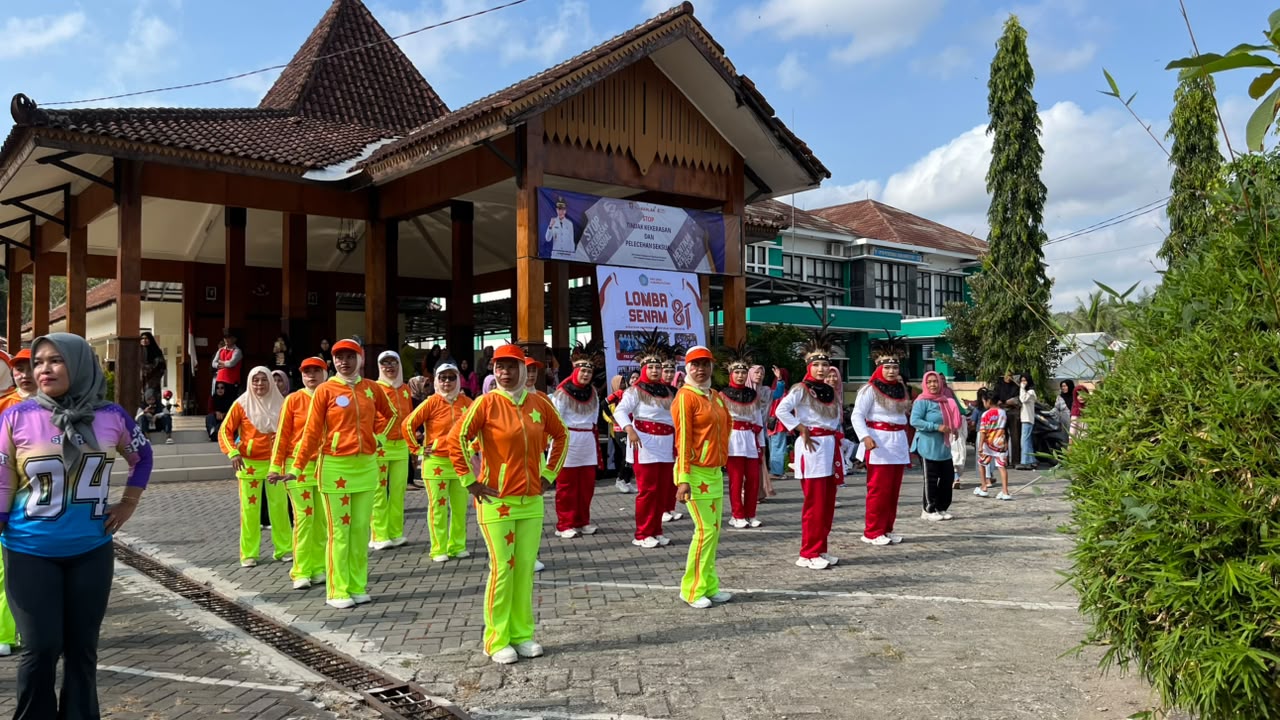 Memeriahkan HUT RI Ke-81, Pemdes Karangpucung Gelar Lomba Senam Kreasi PKK